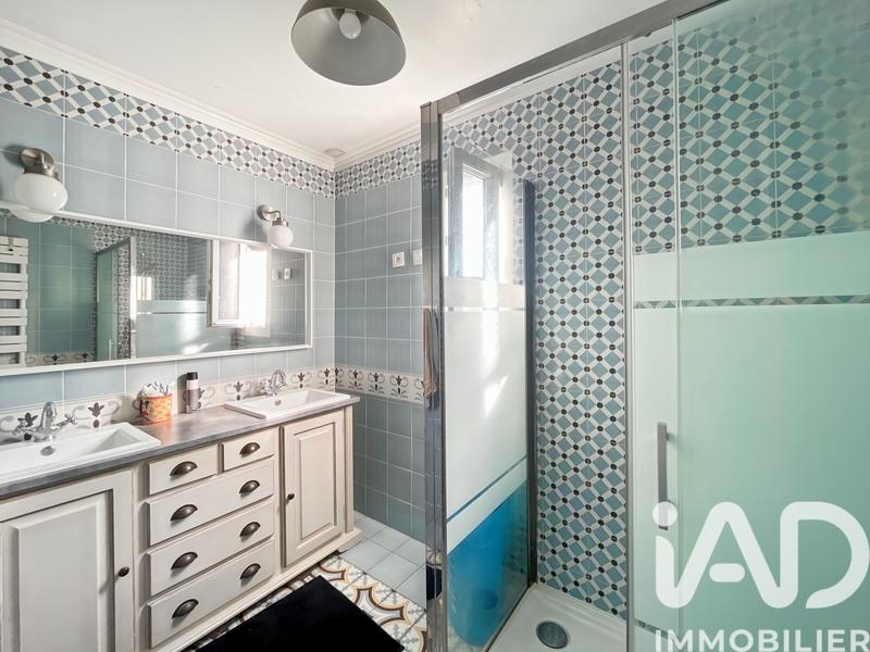 Maison - 200 m² - 8 pièces