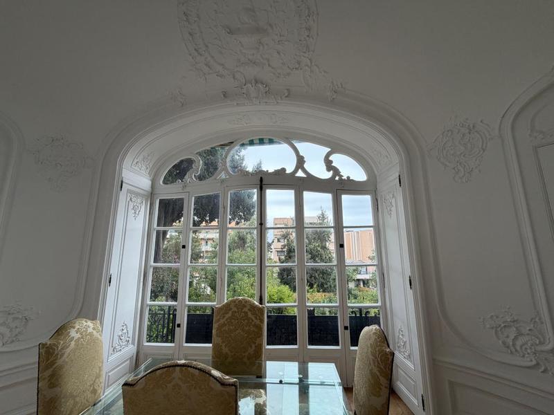 Appartement - 100 m² - 2 pièces