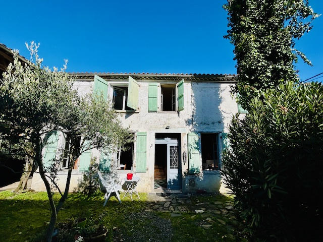 Maison - 98 m² - 3 pièces