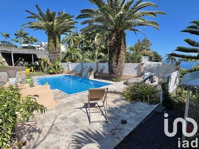 Maison - 157 m² - 7 pièces