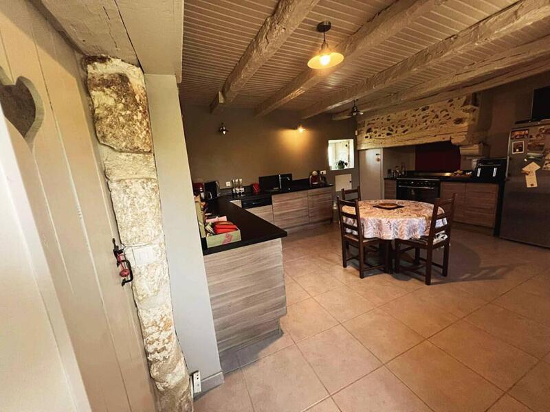 Maison - 205 m² - 8 pièces