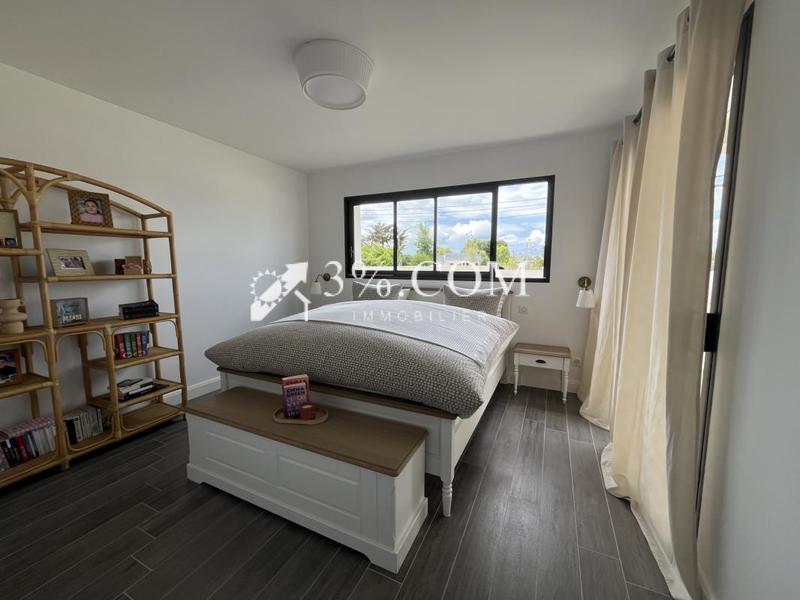 Villa - 185 m² - 6 pièces