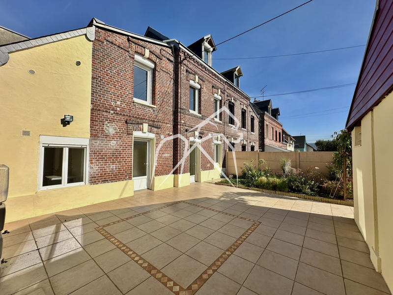 Maison - 63 m² - 4 pièces