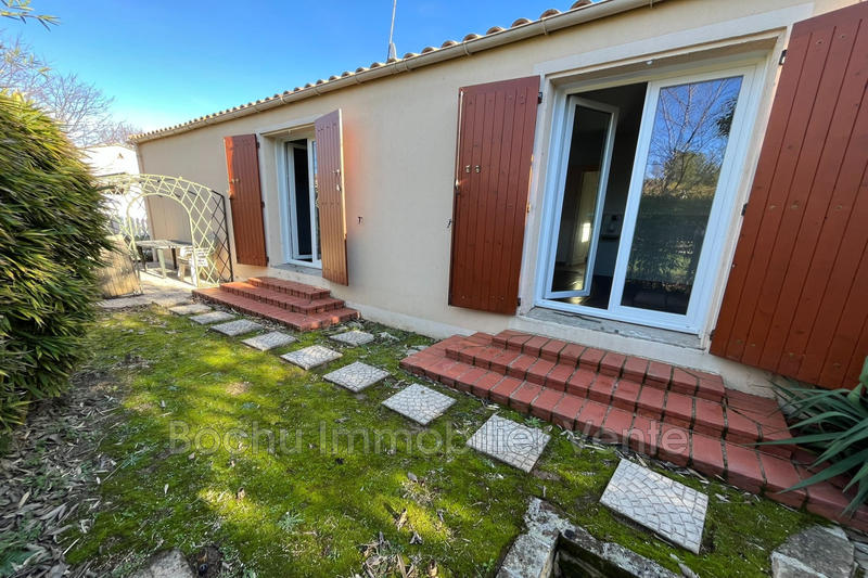 Villa - 100 m² - 5 pièces