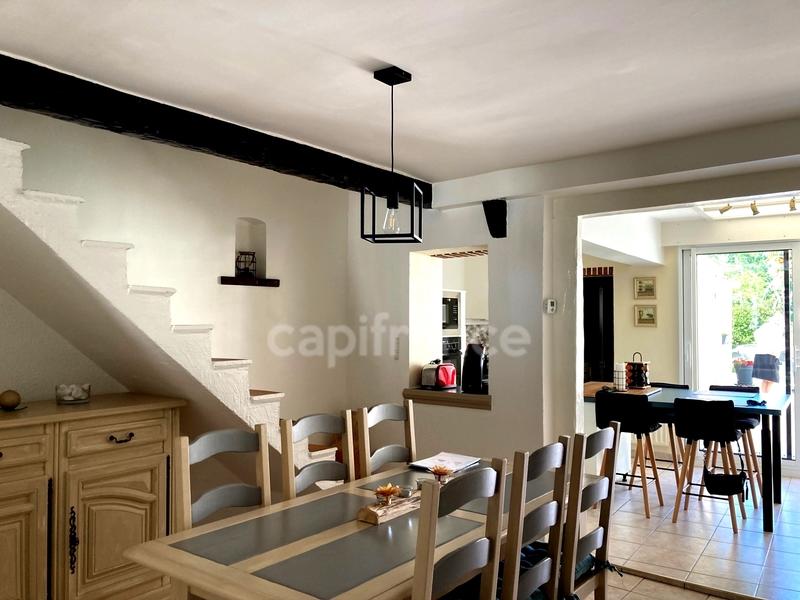Maison - 92 m² - 5 pièces