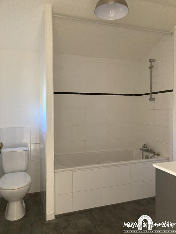 Maison - 83 m² - 4 pièces