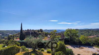 Maison - 127 m² - 6 pièces