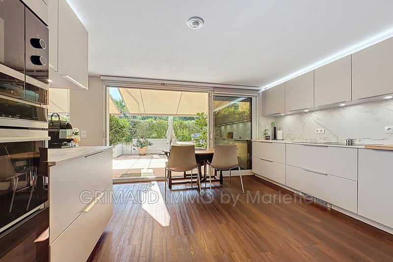 Appartement - 95 m² - 4 pièces