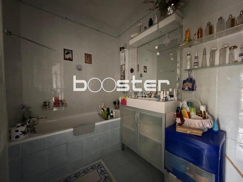 Appartement ancien - 81 m² - 4 pièces