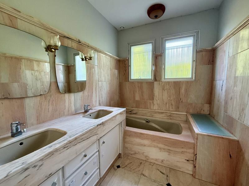 Maison - 193 m² - 6 pièces