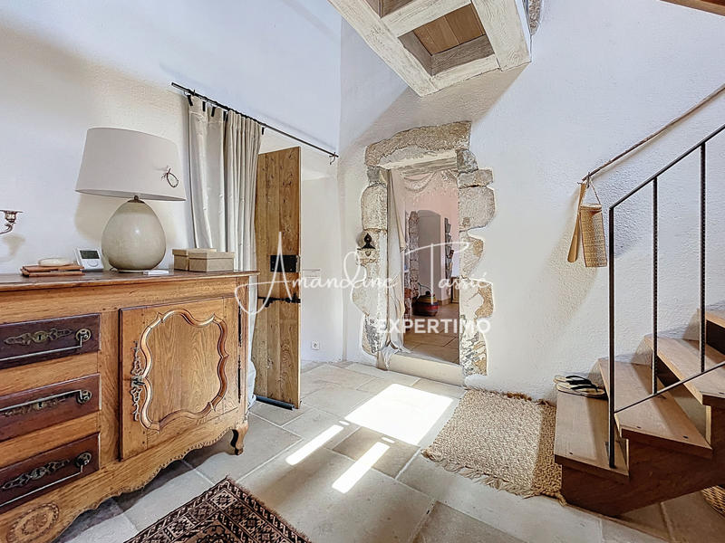 Maison - 224 m² - 8 pièces