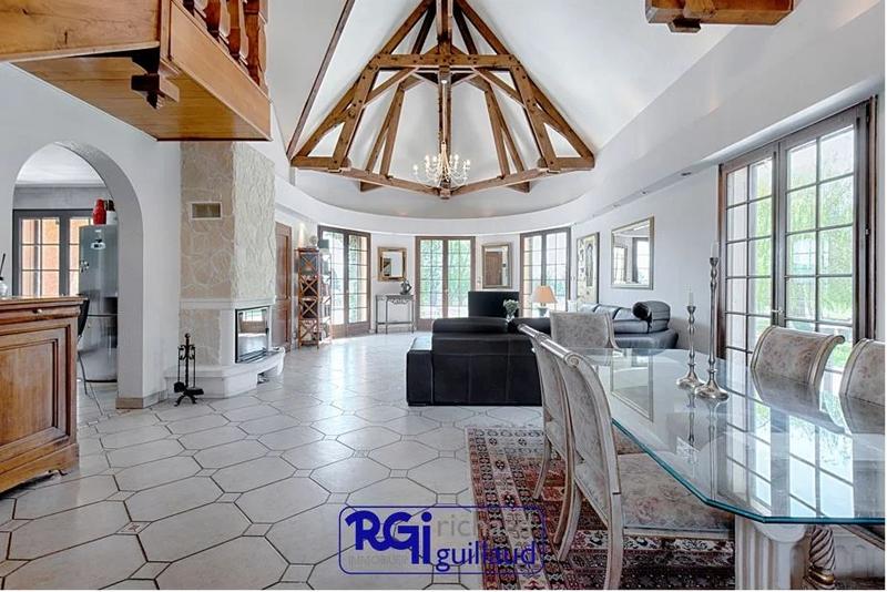 Maison - 138 m² - 5 pièces