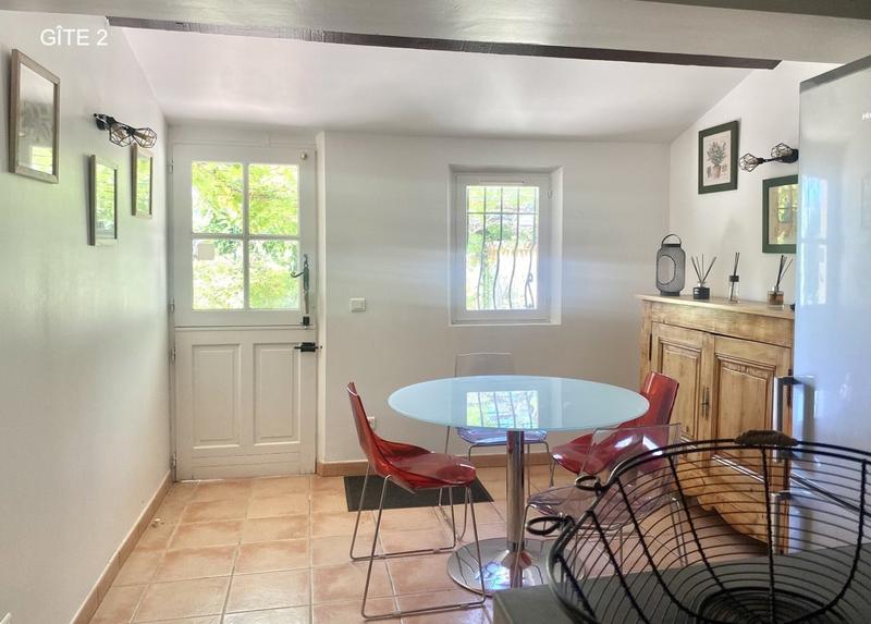 Mas - 585 m² - 8 pièces