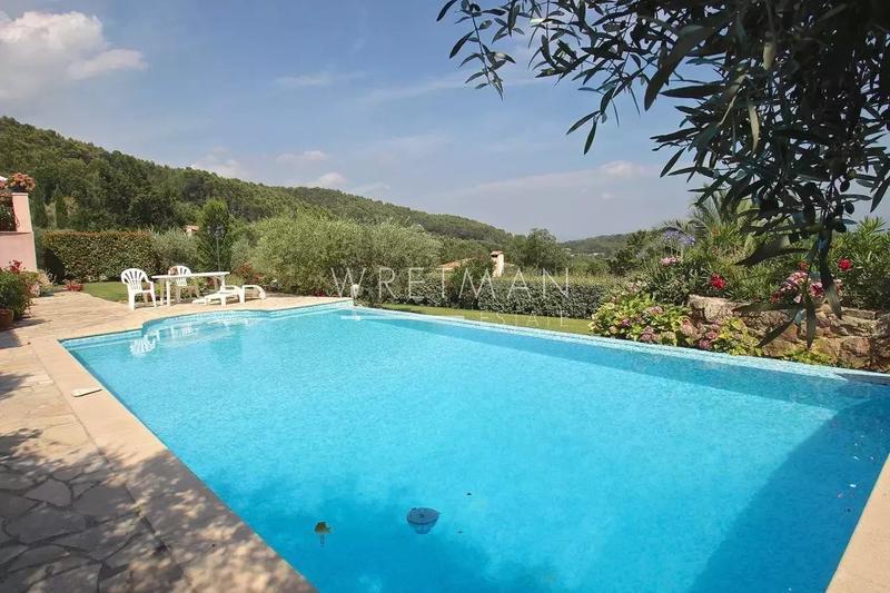 Villa - 167 m² - 5 pièces