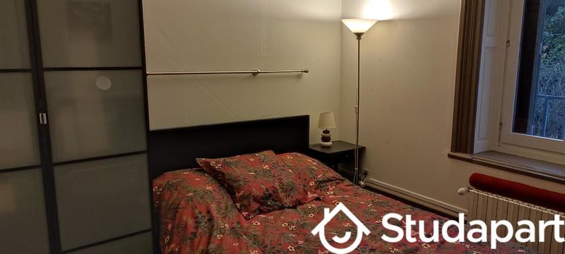 Chambre - 12 m² - 1 pièce