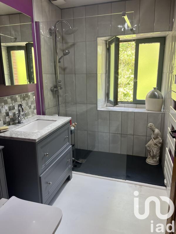 Maison - 410 m² - 12 pièces