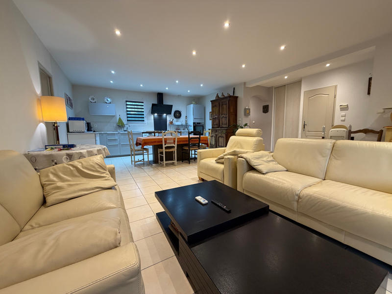 Maison - 99 m² - 4 pièces