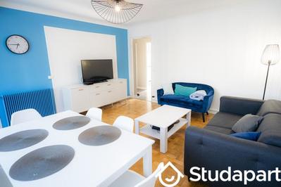 Chambre - 10 m² - 1 pièce