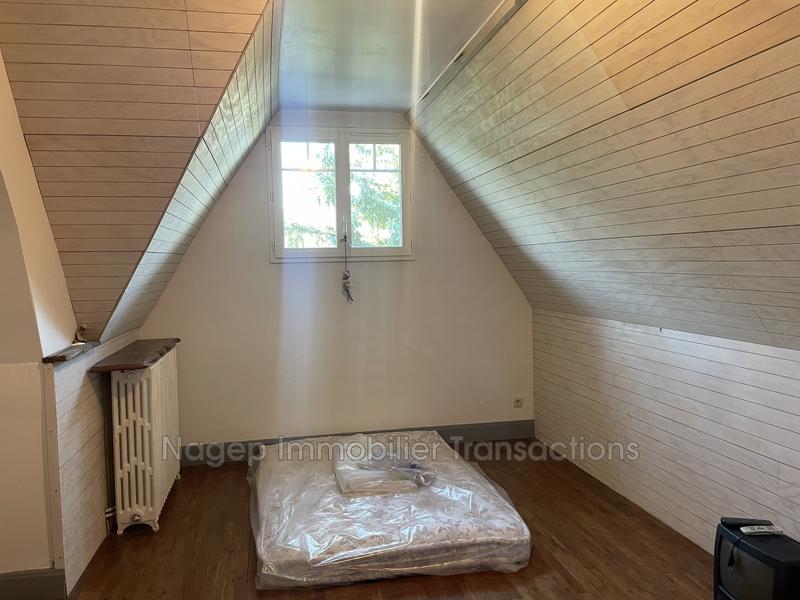 Maison - 206 m² - 9 pièces