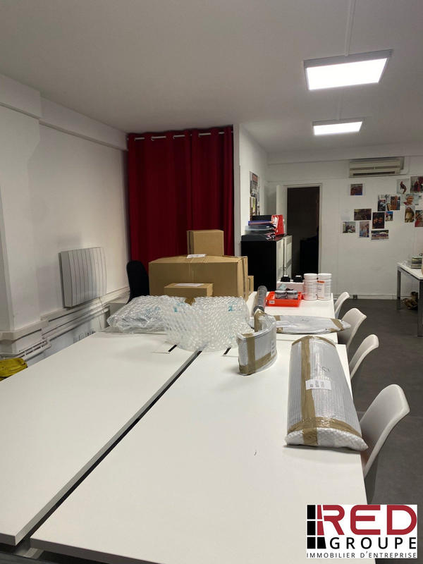 Local commercial - 101 m²