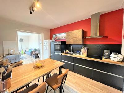 Maison - 143 m² - 7 pièces