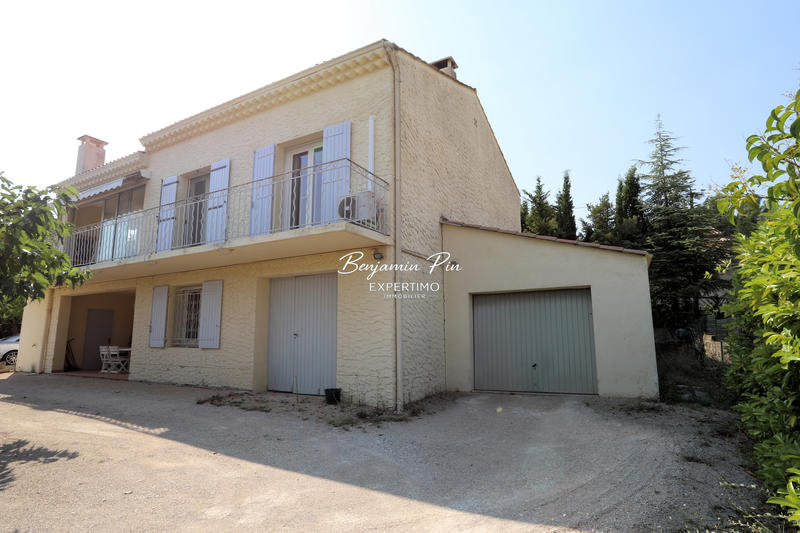Villa - 161 m² - 6 pièces