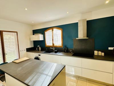 Propriété - 165 m² - 5 pièces