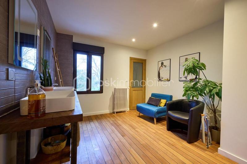 Maison de maîtres - 260 m² - 9 pièces