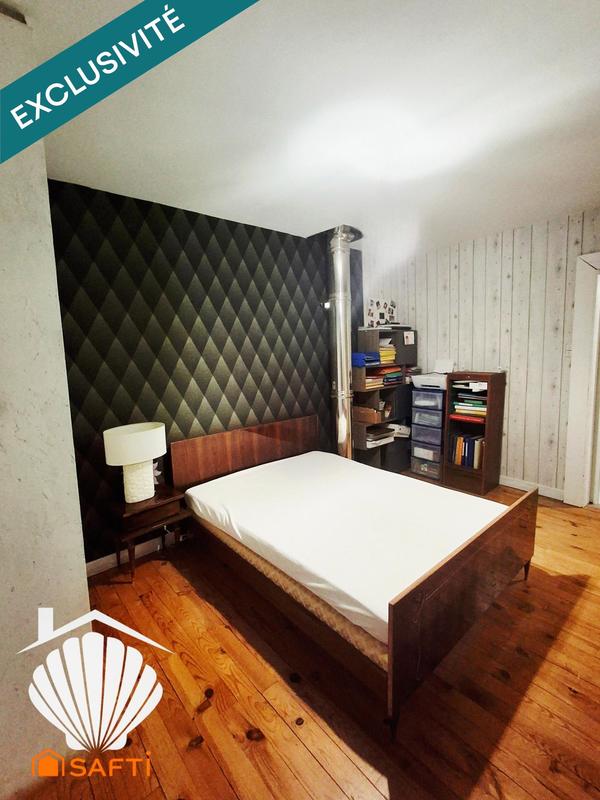 Maison - 180 m² - 8 pièces