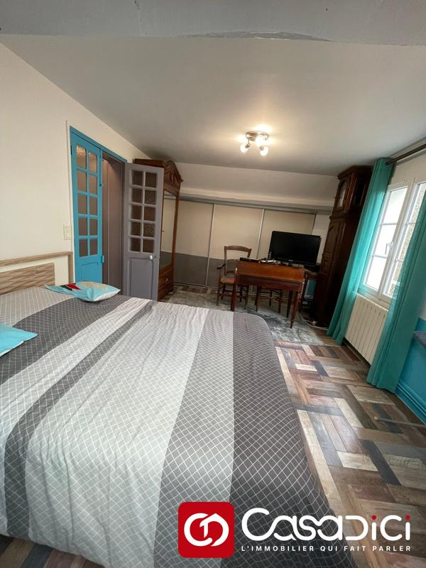 Maison traditionnelle - 146 m² - 4 pièces