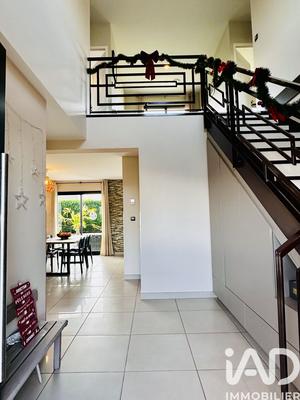 Maison - 140 m² - 5 pièces