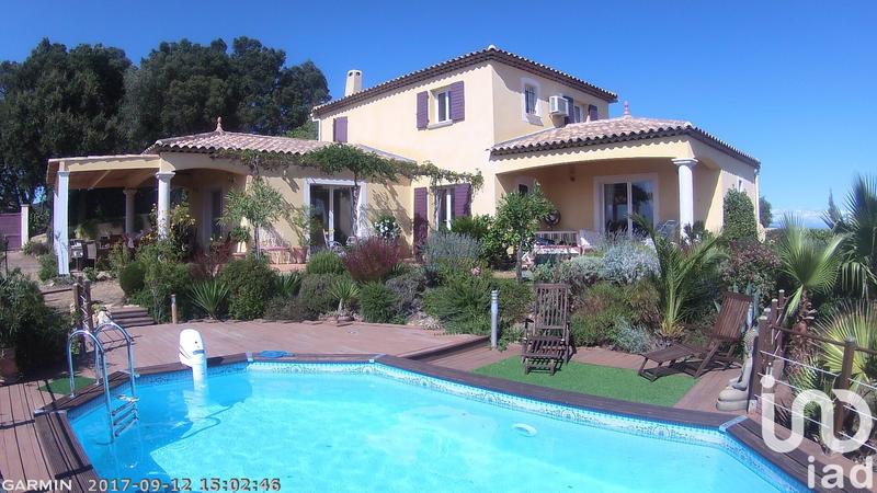 Maison - 170 m² - 7 pièces