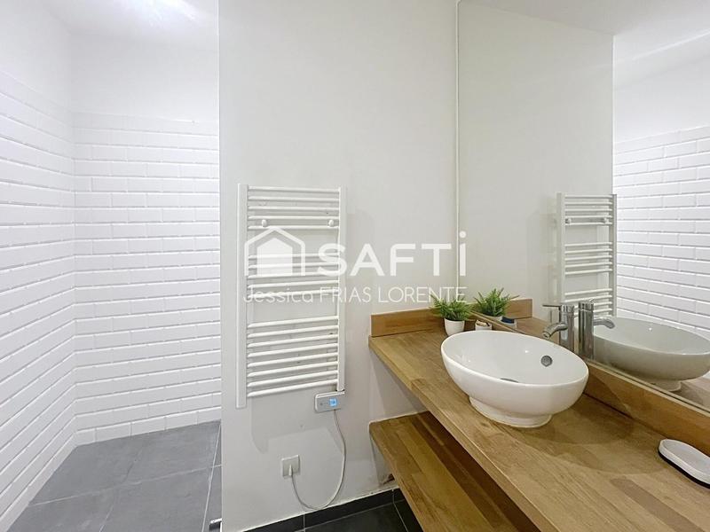 Appartement - 74 m² - 2 pièces