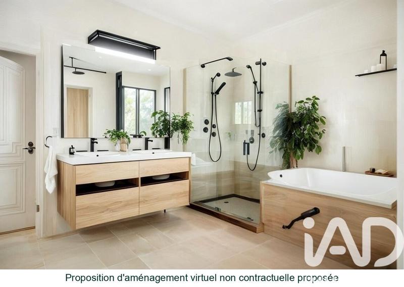 Maison - 223 m² - 8 pièces