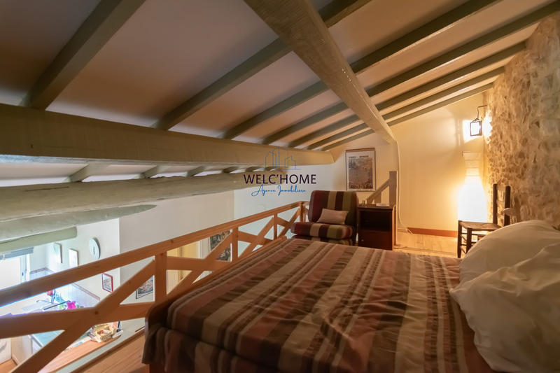 Maison - 213 m² - 8 pièces