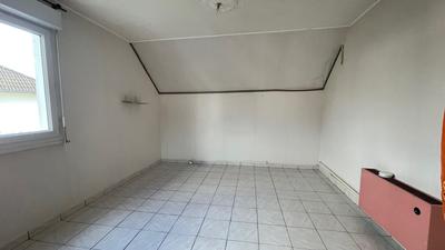 Maison - 92 m² - 5 pièces