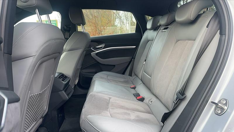 Audi e-tron Sportback I 50 Quattro 313 s line - Automatique