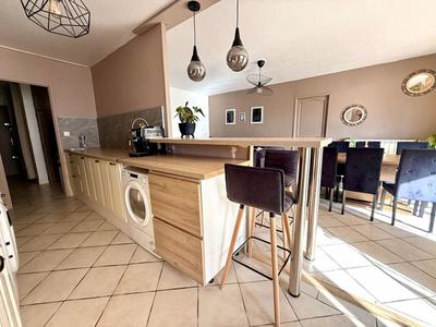 Appartement - 84 m² - 4 pièces