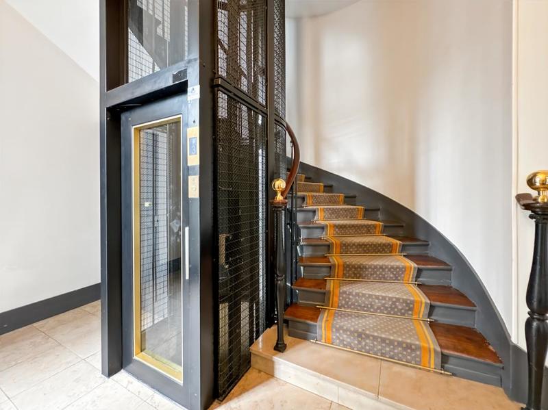 Appartement - 150 m² - 5 pièces