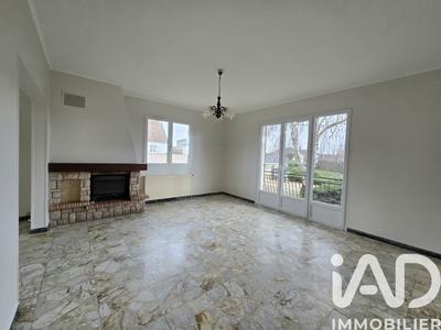 Maison - 87 m² - 5 pièces