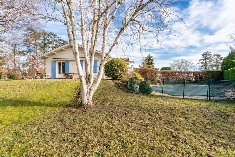 Maison - 180 m² - 6 pièces