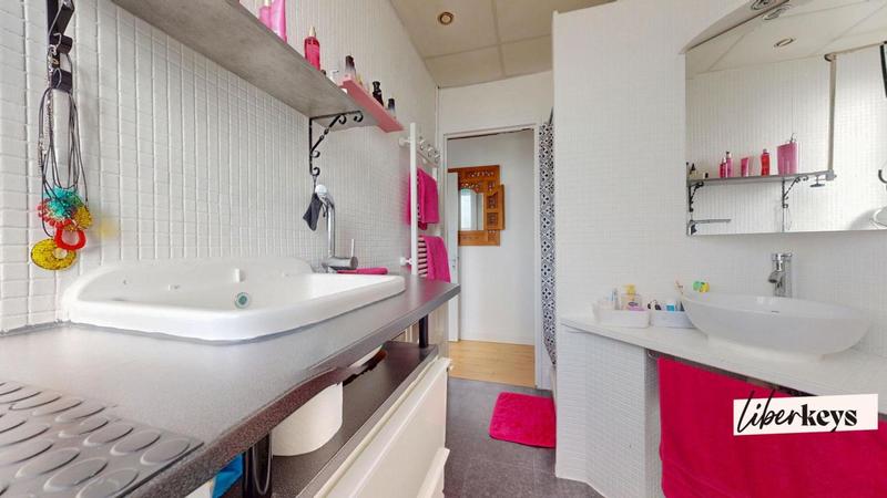 Maison - 118 m² - 7 pièces