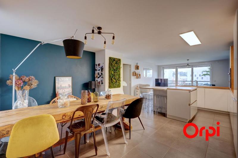 Appartement - 95 m² - 4 pièces