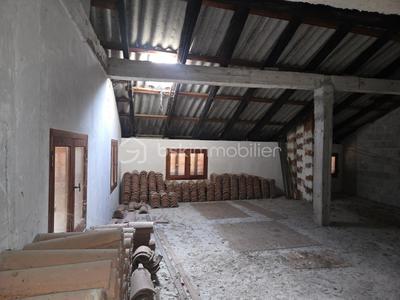 Maison de village - 289 m² - 7 pièces