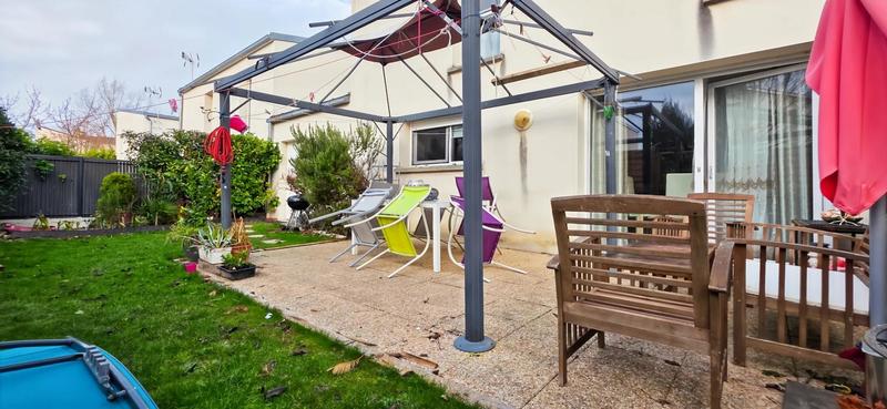 Maison - 86 m² - 4 pièces