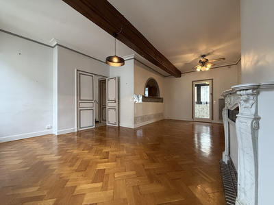 Appartement - 83 m² - 2 pièces