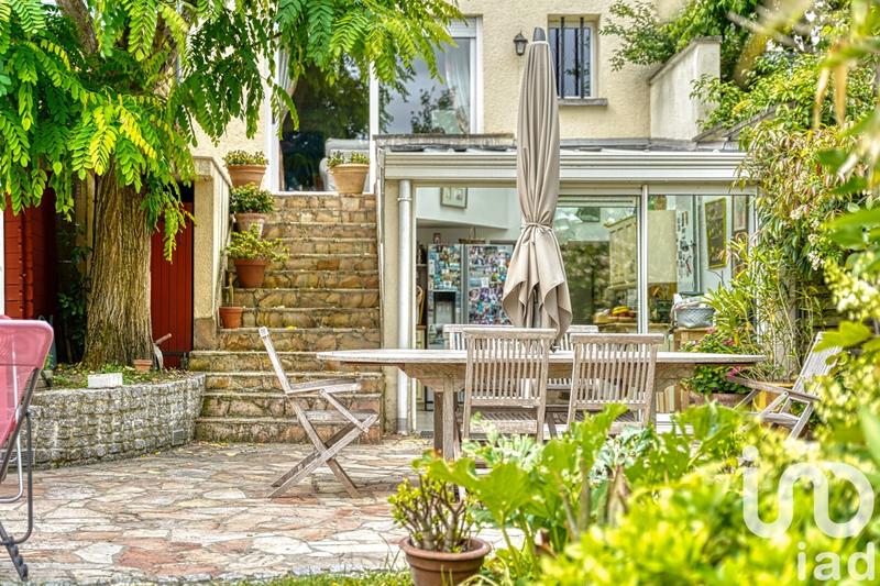 Maison - 184 m² - 8 pièces