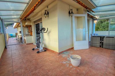 Appartement - 93 m² - 4 pièces