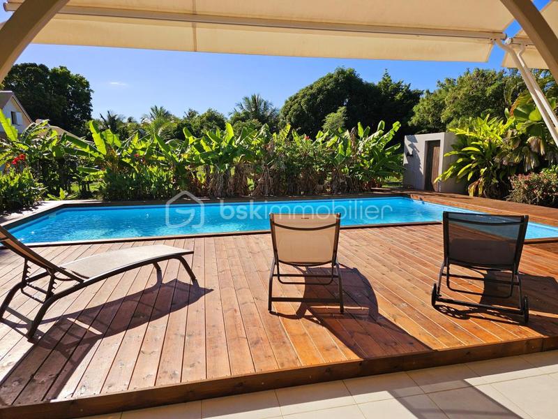 Propriété - 189 m² - 6 pièces