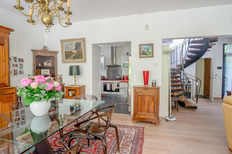 Maison - 178 m² - 7 pièces